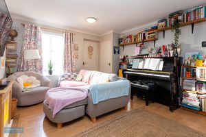 Sitting Room- click for photo gallery
